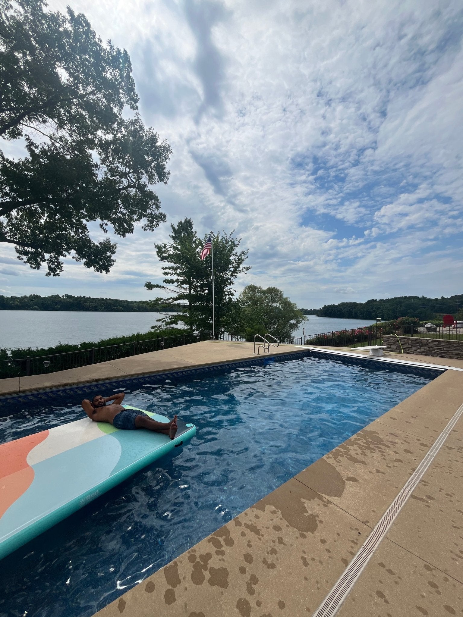 RadPadz Cannonballer – Abstract | 6'x12' Inflatable Dock Platform