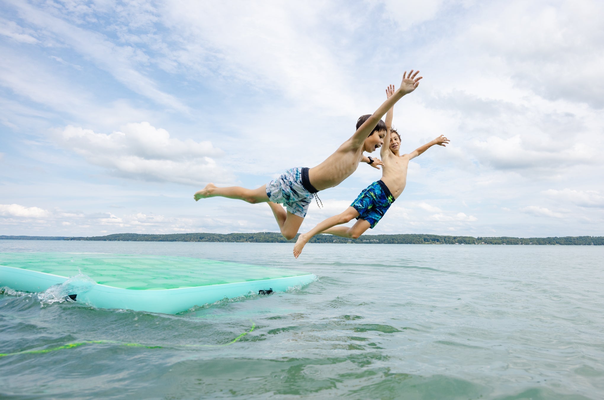 RadPadz Cannonballer – Croc | 6'x12' Inflatable Dock Platform